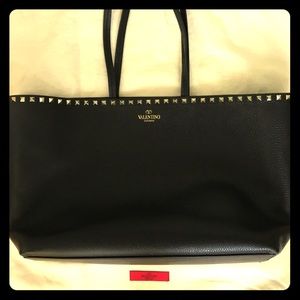 VALENTINO Rockstud Vitello Tote with dust bag
